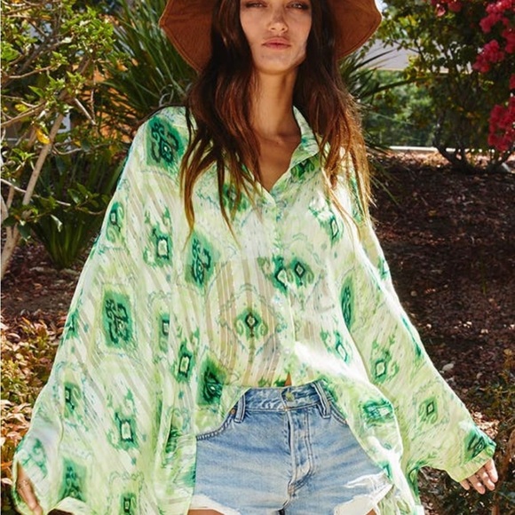 BUCKETLIST Tops - Bucketlist Oversized Batwing Sleeve Sheer Shirt Green Patterned Shirt small